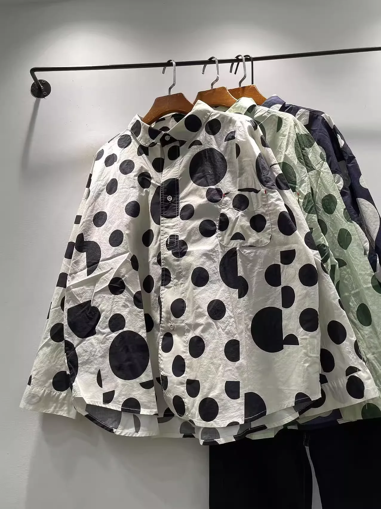 

Bust 126cm plus size polka dot shirts for women autumn 100% cotton white green dot long sleeve blouses single-breasted outwear