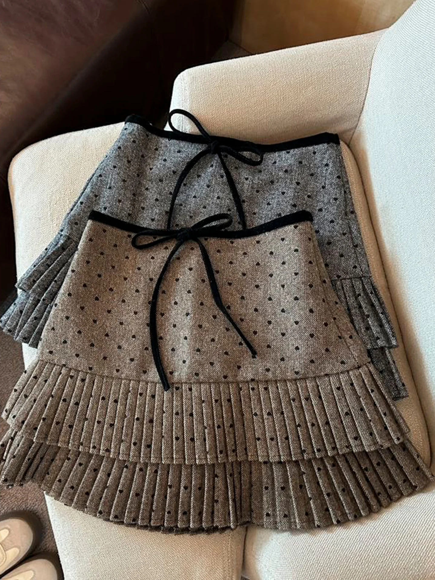 Korean Style High Waist A-Line  Skirt with Pleats for Women Autumn New Arrival Elegant Office Wear Non-Slip Short Skirt
