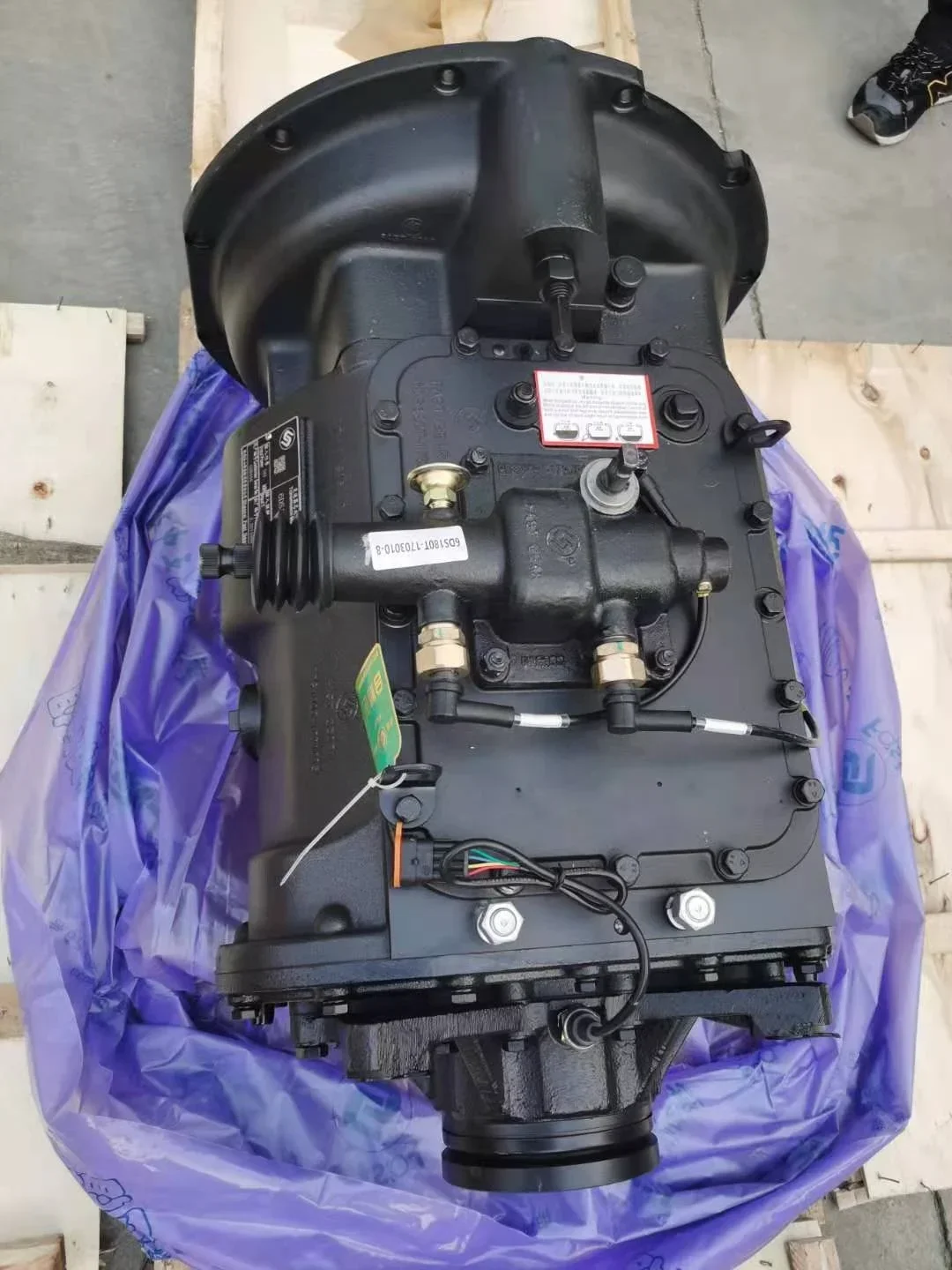 Fast Gearbox transmission 6DS130T case for truck  Diesel engine