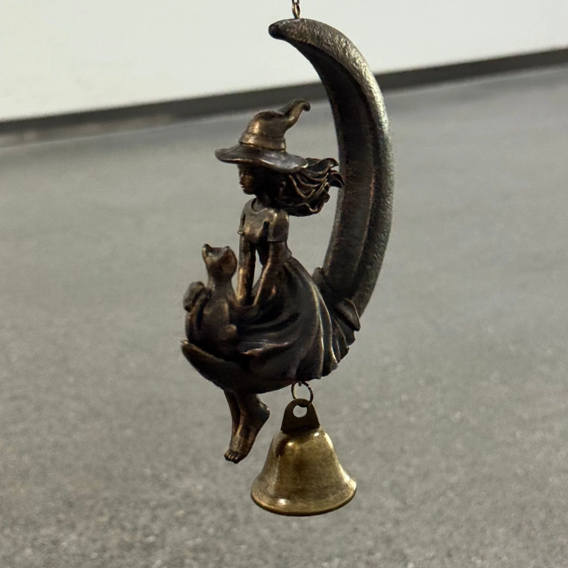 ساحرة الرياح الرنين هالوين الساحرة القطة السوداء القمر الرياح الرنين لحديقة فناء ديكور المعادن معلقة جرس زخرفة مع القط للحديقة #2