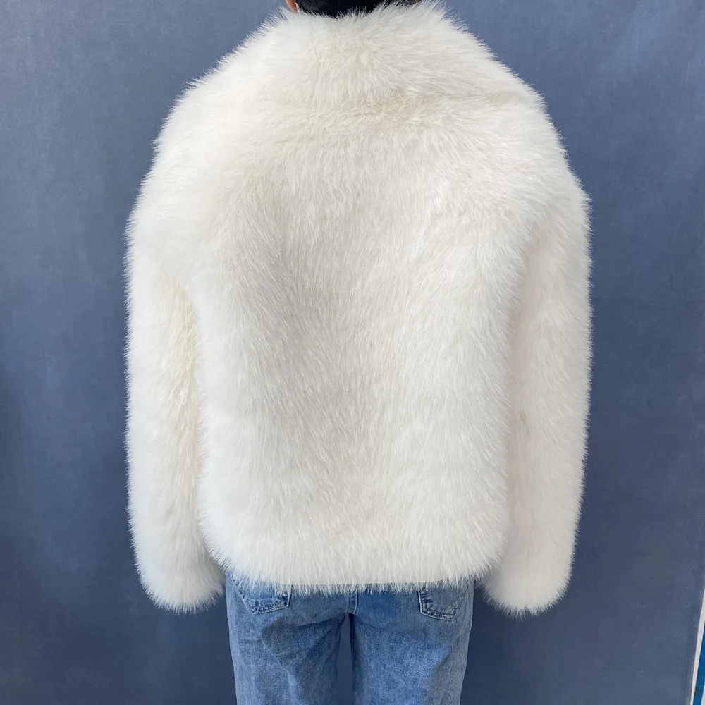 Women's Plus Size Winter Fur Coat Fox Large Lapel Loose Short Top Elegant Warmth for Cold Weather