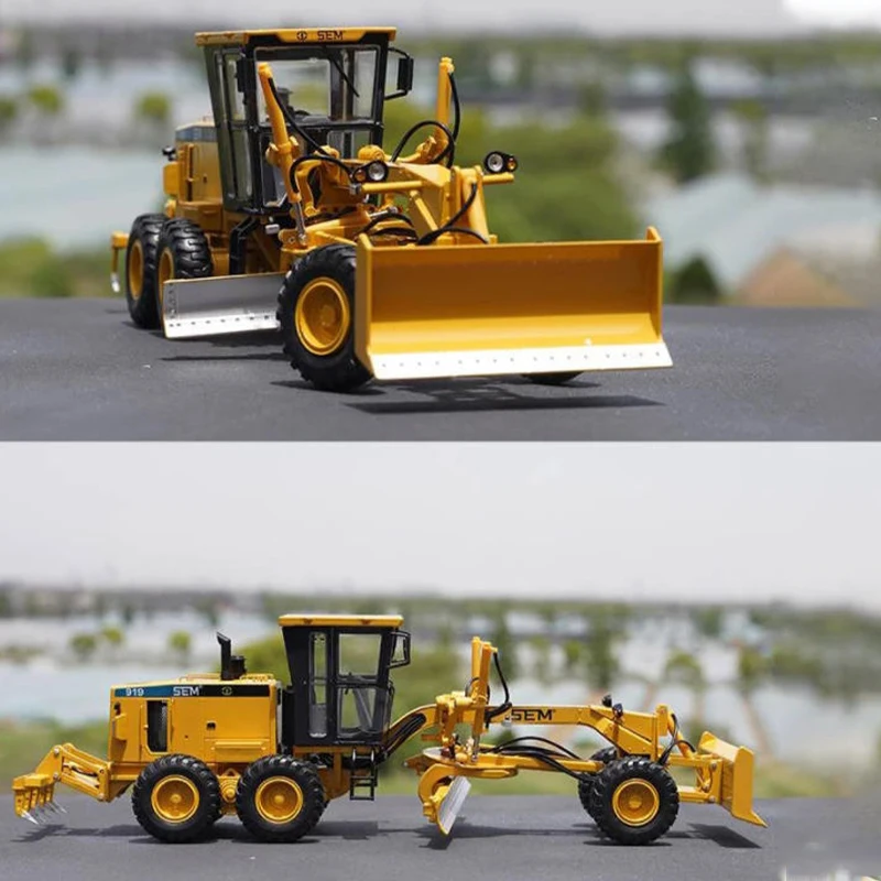 Diecast 1:35 Scale SEM919 Grader Alloy Engineering Vehicle Model Construction Machinery Toy for Fans Adult Collectible Gift