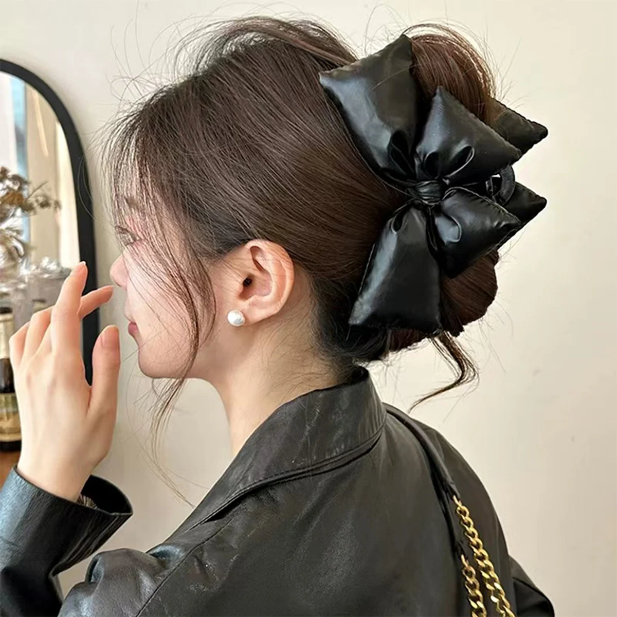 1 Pcs Black Leather Cotton Stuffing Bow Claw Clip,Large Jaw Clips for Thick Hair,No-slip Fashion Winter Hair Accessory for Girls