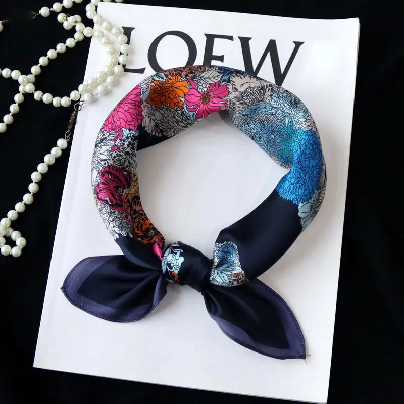 2025 جديد 100% وشاح حريري نقي النساء الرقبة الشعر فولارد باندانا ساحة عقال الحجاب طباعة المعطف الأوشحة الباشمينا شال 53 سنتيمتر #3