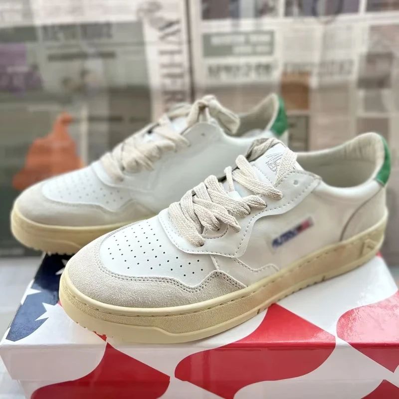 Scarpe da donna Aut Medalist Sneakers basse bianche Scarpe da skateboard sportive casual estive Scarpe vulcanizzate traspiranti per donna e uomo
