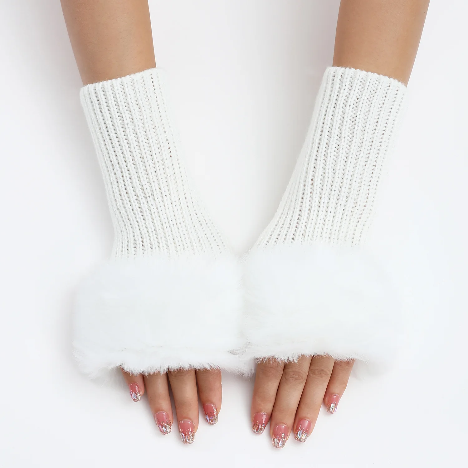 Trendy Short Fuzzy Gloves for Women Winter Warm Knitted Gloves European Style Fine Line Design Fashionable