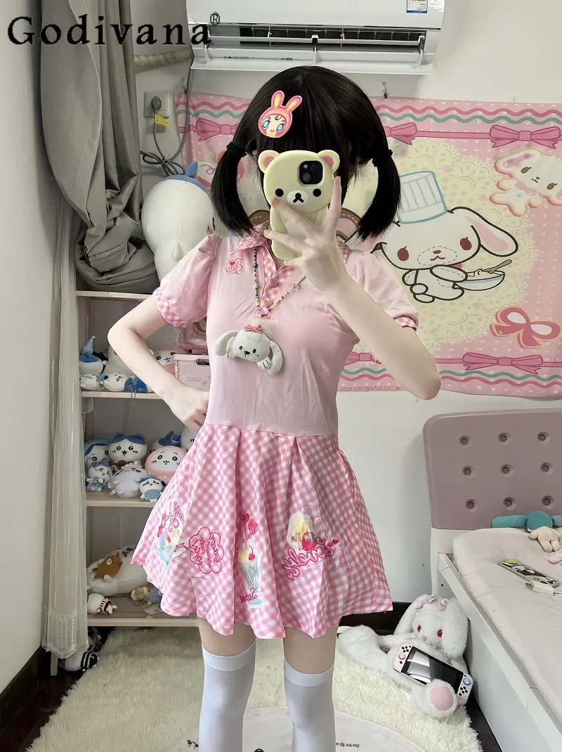 

Оригинальное платье Kawaii для девочек с короткими рукавами, милое повседневное платье с вышивкой клубники и клетчатыми вставками, платье Y2K для дочерей