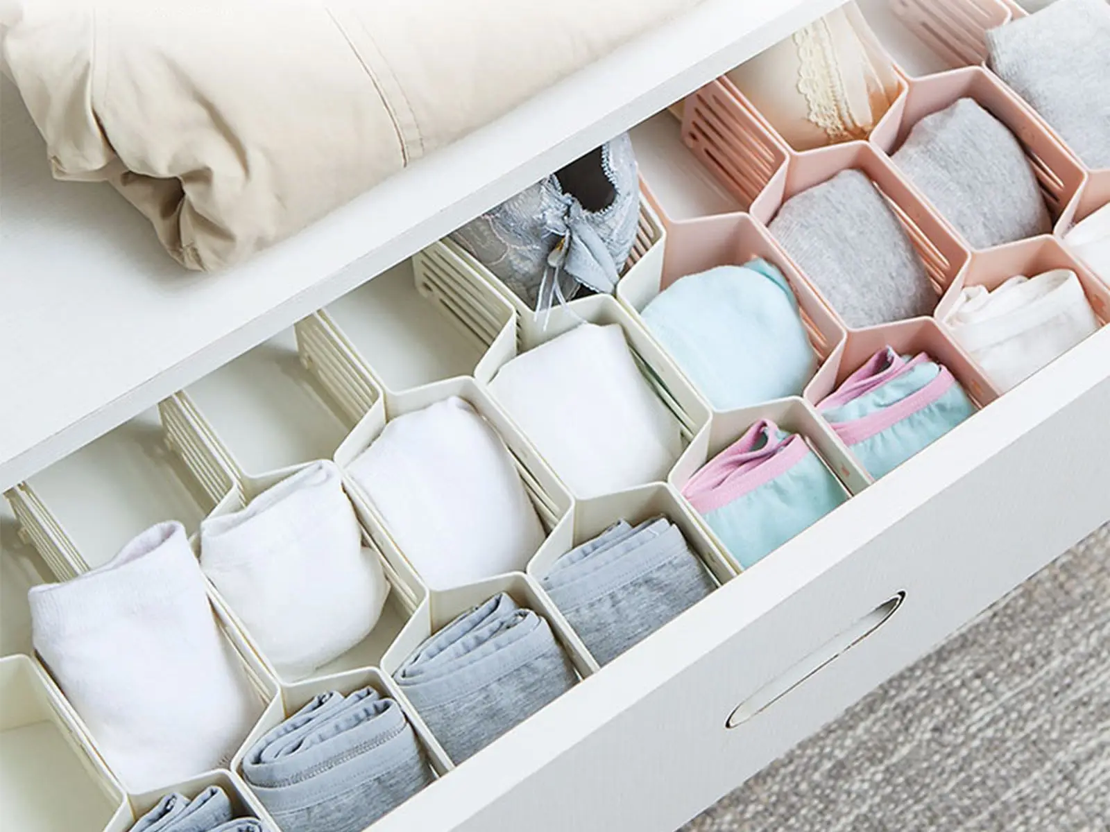 Adjustable Honeycomb Nesting Socks Tie And Stockings Underwear Box Plastic Room Divider Cabinet Drawer Sundries Organizer