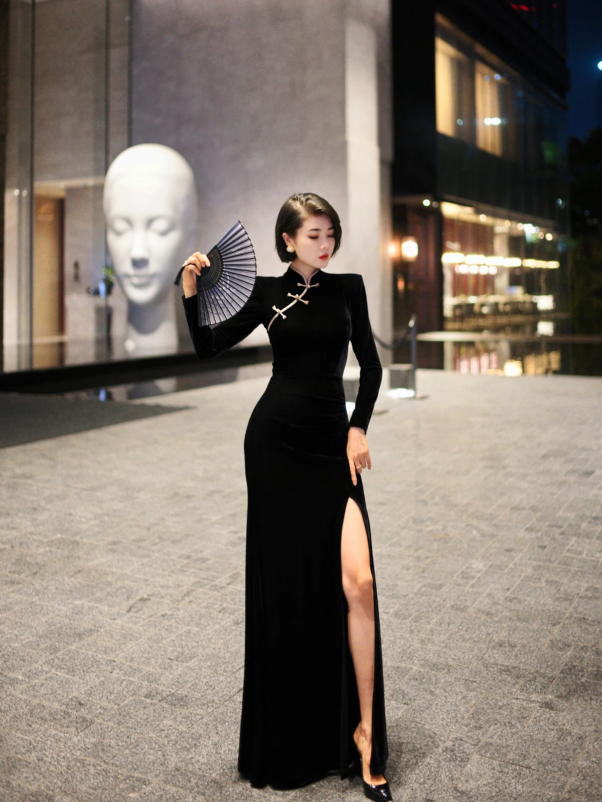 

XULU Original Pure Color Retro Velvet Slimming Long Sve Asymmetrical Collar High Slit Bodycon Dr