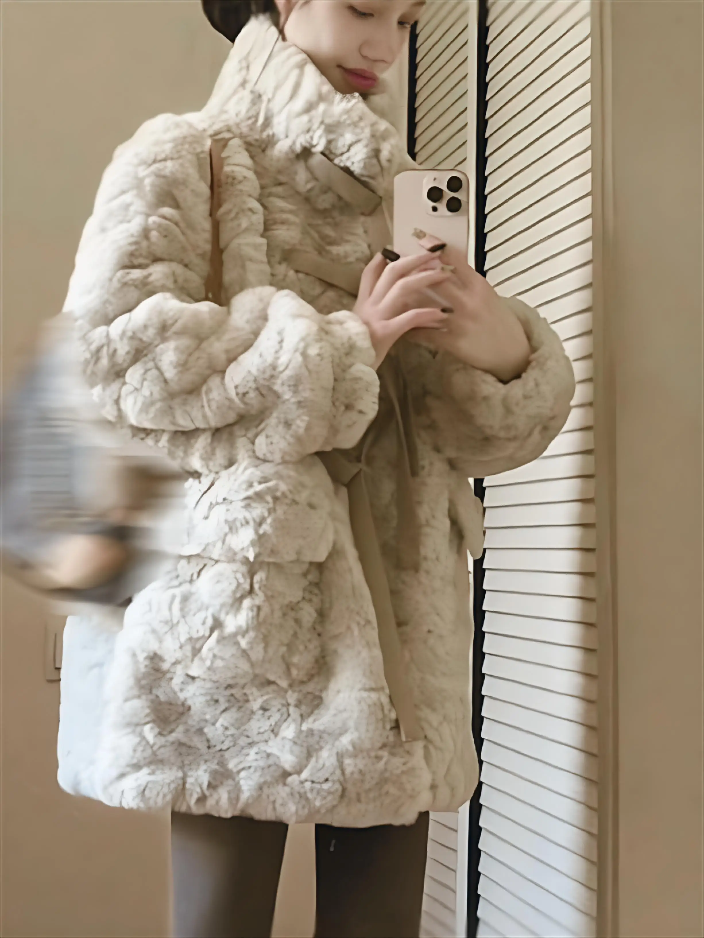 

Lamb Wool Jacket Korean Style Woman Paisley Pattern Curved Design Swirled Motif Twisted Arrangement Coiled Layout Spiral Vibrant