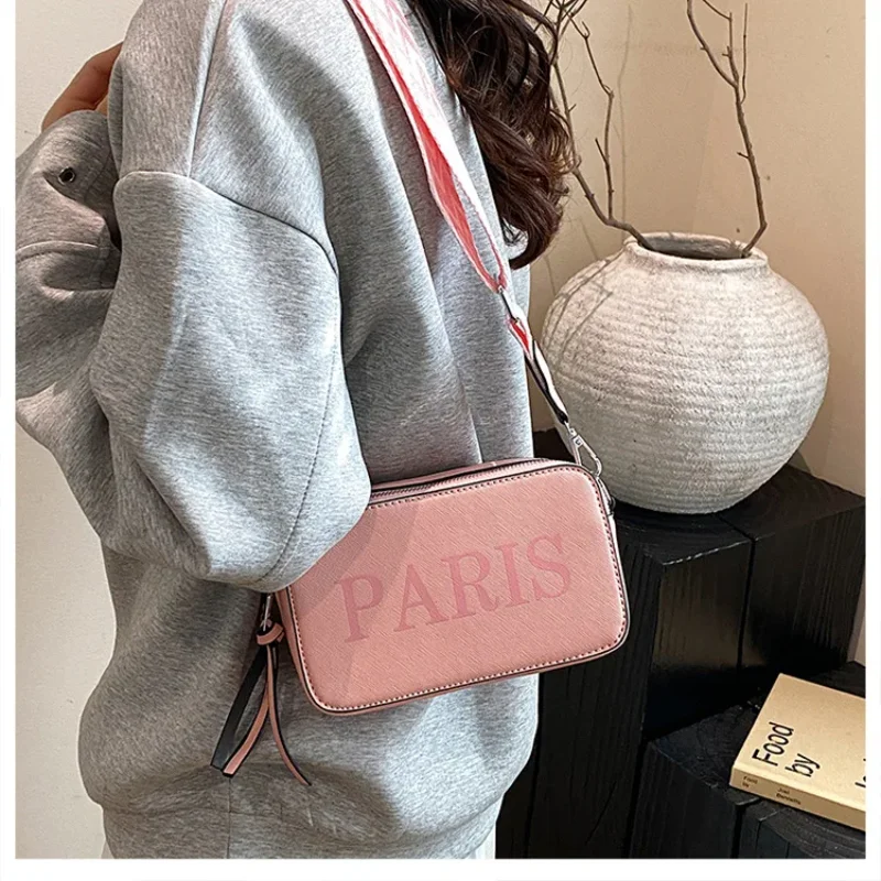 حقيبة كروس بسيطة بسعر خاص لعام 2025 - محفظة مربعة صغيرة، حمل متعدد الاتجاهات، واسعة وأنيقة، أساسية لخريف وشتاء