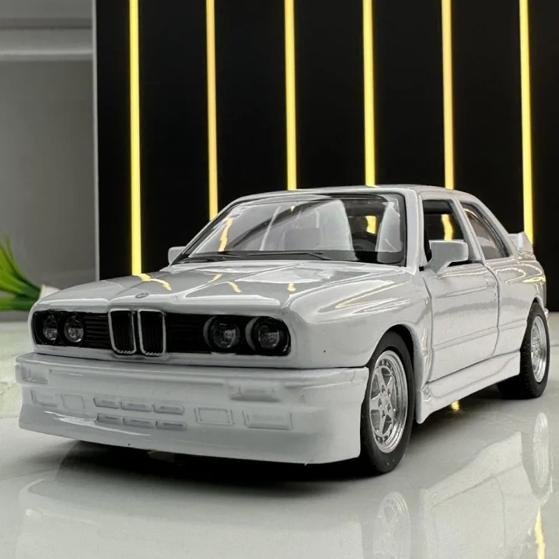 Diecast Vehicle Model 1:36 BMW M3 1987 Vintage Sport Car Metal Alloy Casting Miniature Voiture Kids Boys Car Toy Gift Collection