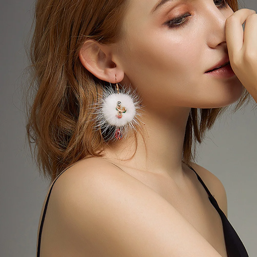 

4Pairs Christmas Earrings Dangle Earrings Elk Santa Claus Lightweight Alloy Chic Ear Decors for Xmas Party Women