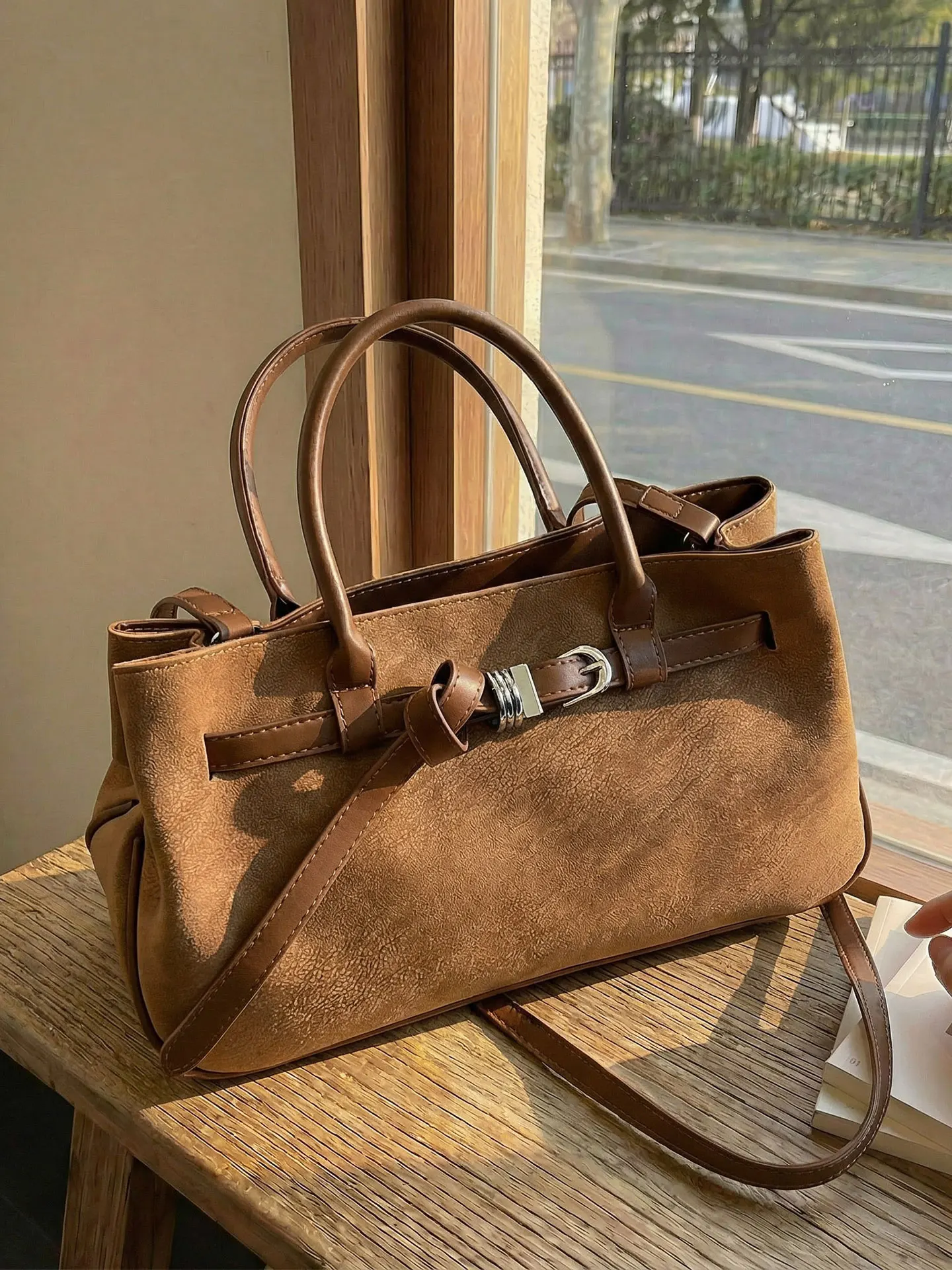 

BROWN VINTAGE TOTE BAG Women's Handbag Commuter Briease Crossbody Bag Soft PU Leather Zipper Closure Daily Use