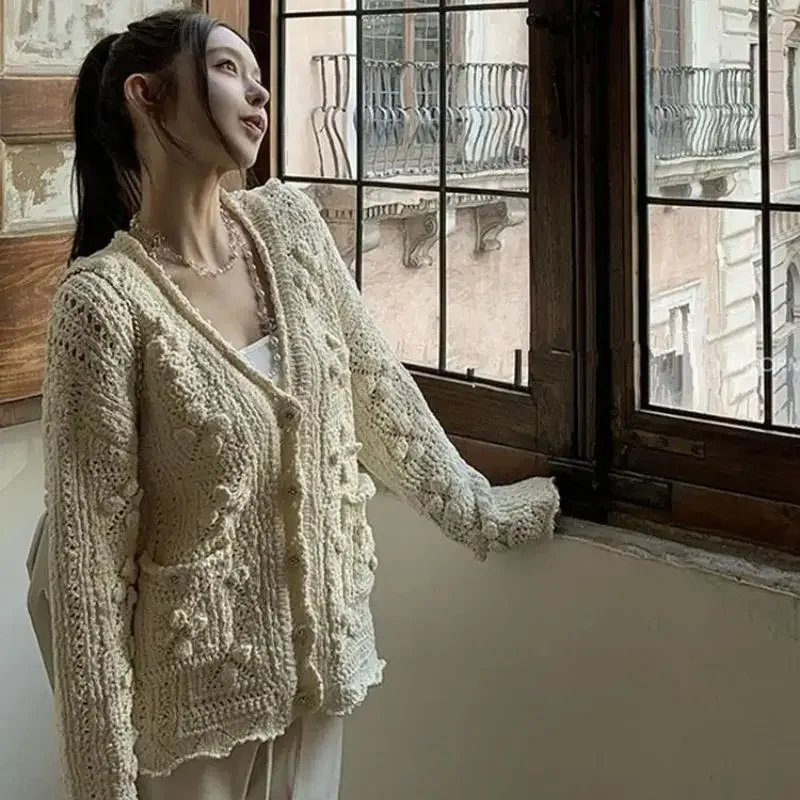 

Korean Fashion Beige 3D Flower Knit Cardigan Women Autumn Winter New V-neck Casual Knitted Sweater Jacket Soft Pocket Knitwear