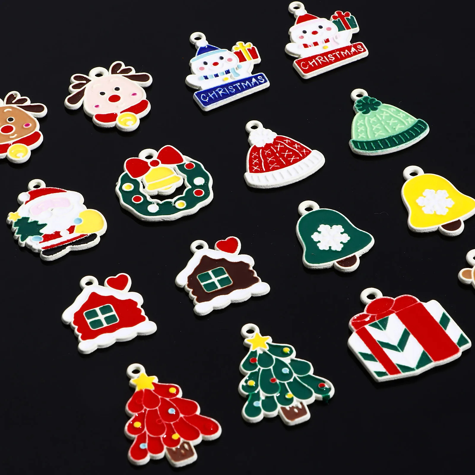 10pcs New Cute Cartoon Christmas Charms Multicolor Enamel Santa Claus Elk Tree Pendants DIY Necklace Earrings Chirstmas Jewelry