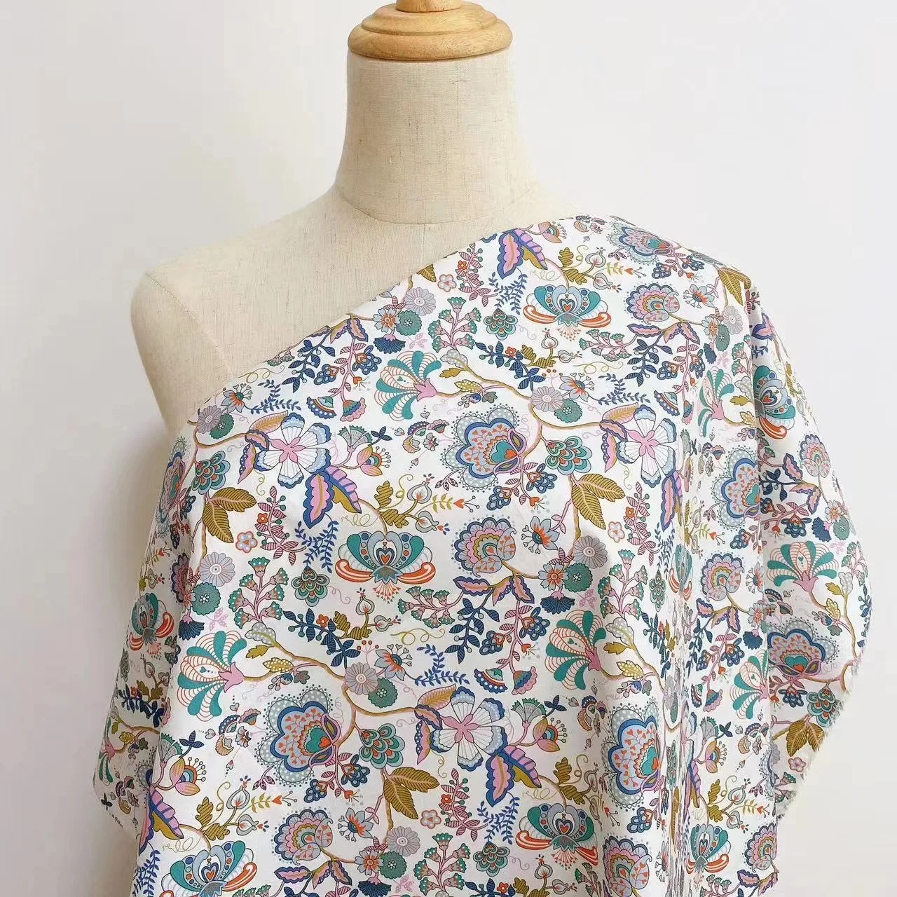 Liberty Pure Cotton Digital Injection Printing 50Sx 50S Poplin Printed Fabric For Kids Women Dress Halter Shirt Cheongsam Cloth