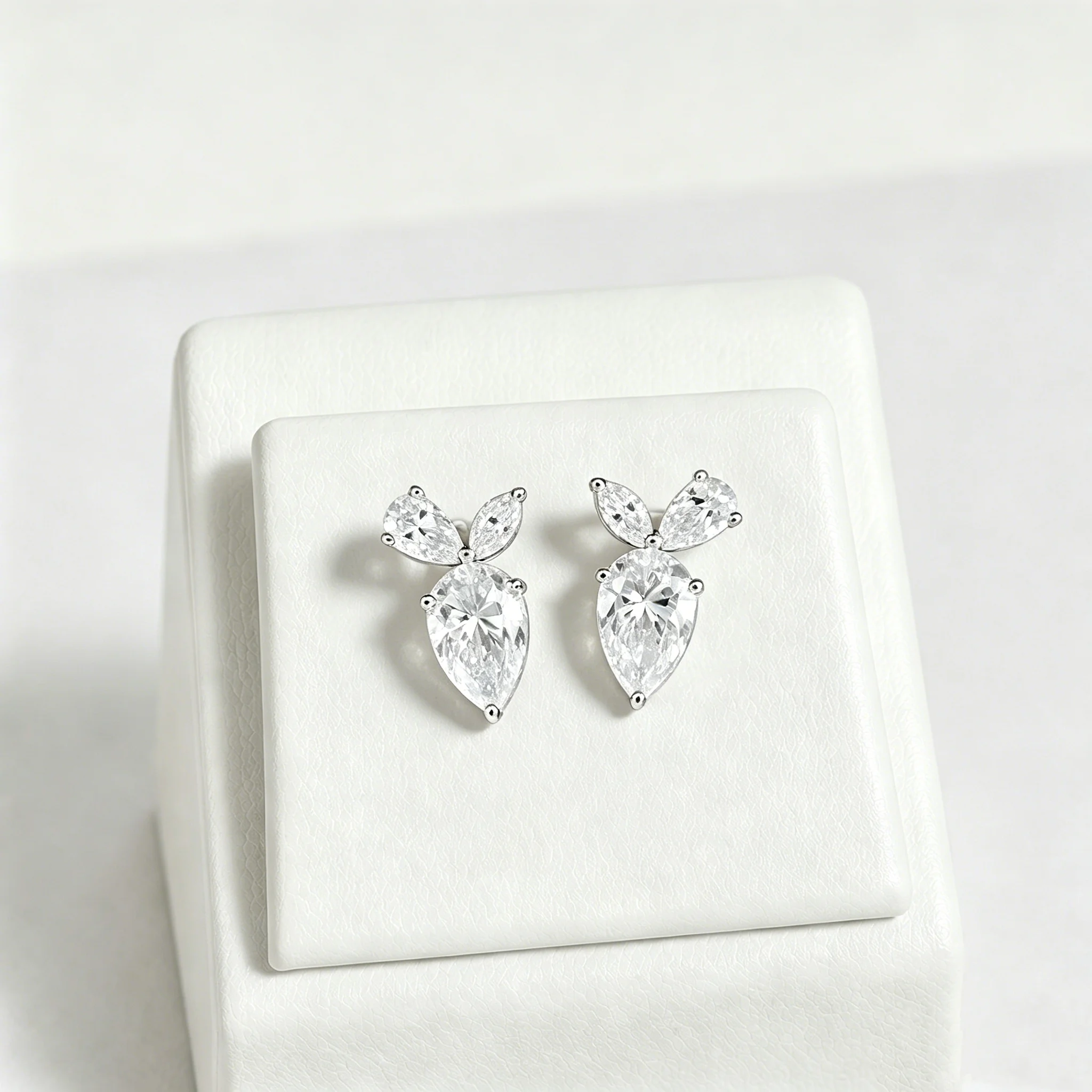 FLORAL Oval Cut Pear Cut DEF VVS HPHT Lab Grown Diamond Bunny Carrot Stud 14K 18K Gold 925 Silver Ladies Earrings Luxury Jewelry view 3