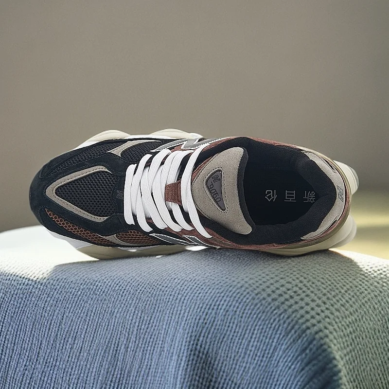 

Nuevas zapatillas deportivas de moda para hombres y mujeres: amortiguación elástica suave, combina moda y rendimiento atlético
