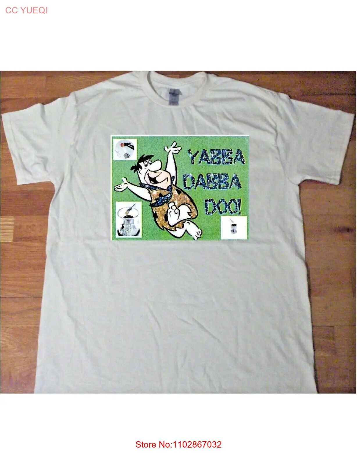 Футболка YABBA DABBA DO из натурального хлопка с полноцветным принтом от Fred Flintstone Футболка YABBA DABBA DO из натурального хлопка с полноцветным принтом от Fred Flintstone