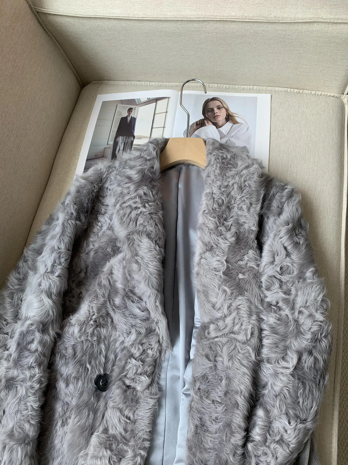 2024 Winter New Imported Fetal Wool Fur One-Piece Women\'S Coat Long Sheepskin Coat