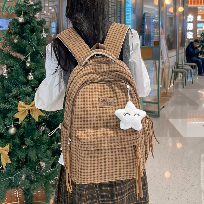 zaino-traveasy-2026-nuovo-stile-retro-harajuku-con-fantasia-a-quadri-artistica-in-nylon-da-donna-con-nappa-e-ciondolo-peluche-borsa-scuola-per-studentesse