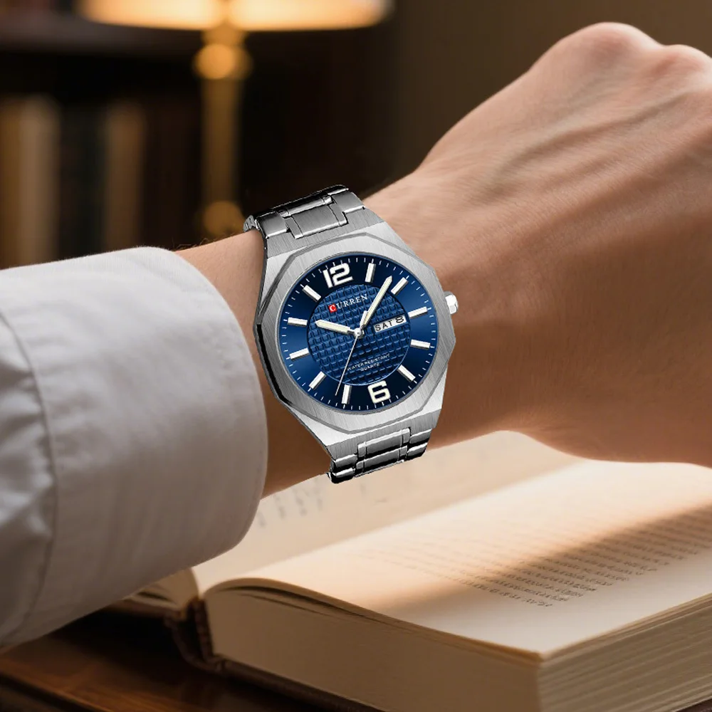 CURREN Simple Men's Quartz Watch with 41mm Dial Day-date Stainless Steel Band Elegant Luminous Wristwatch for Male