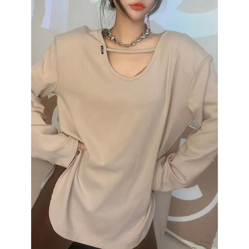 Thickened Brushed Long-sleeved T-shirt for Women Mid-length Inner Layered Shirt Autumn Winter New Top with Shark Pants