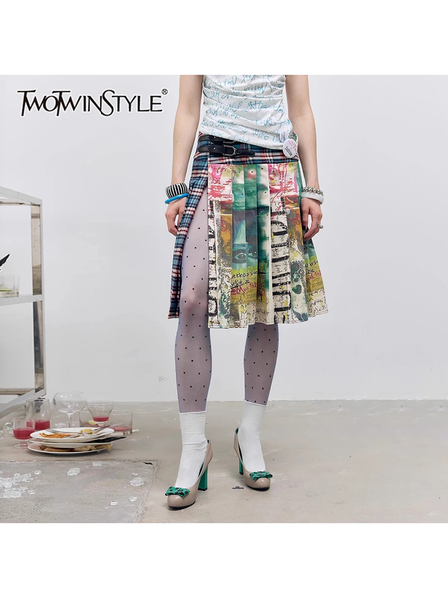 

TWOTWINSTYLE Hit Color Designer Loose Casual Mini Skirts For Women High Waist Patchwork Belt Chic Skirt Female Fashion Style New