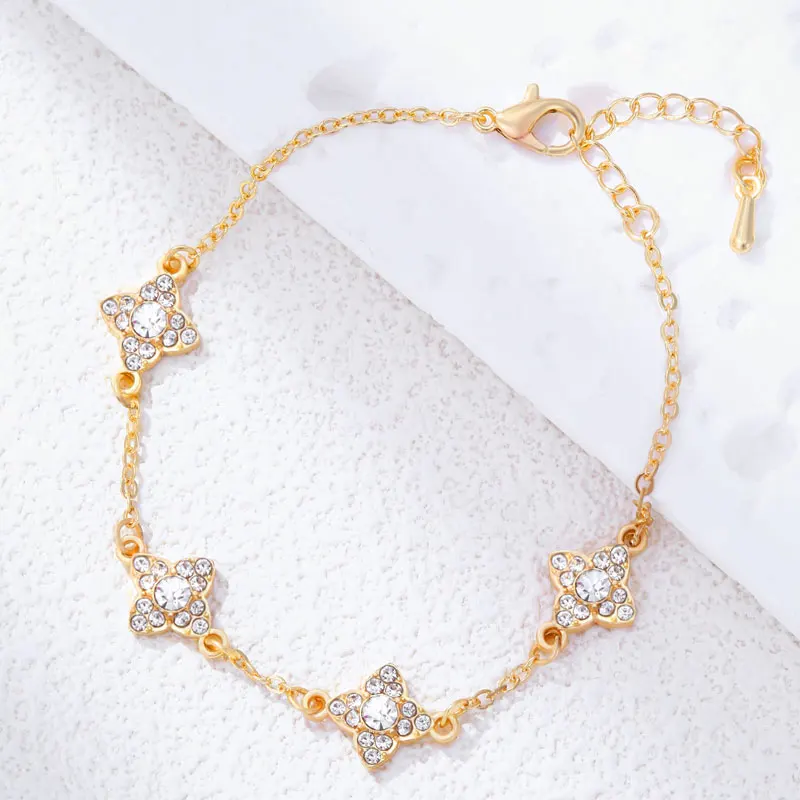 Luxury Four Leaf Clover Rhinestone Bracelet for Women Girl Elegant Thin Chain Wristband Jewelry Party Banquet Hand Accessories