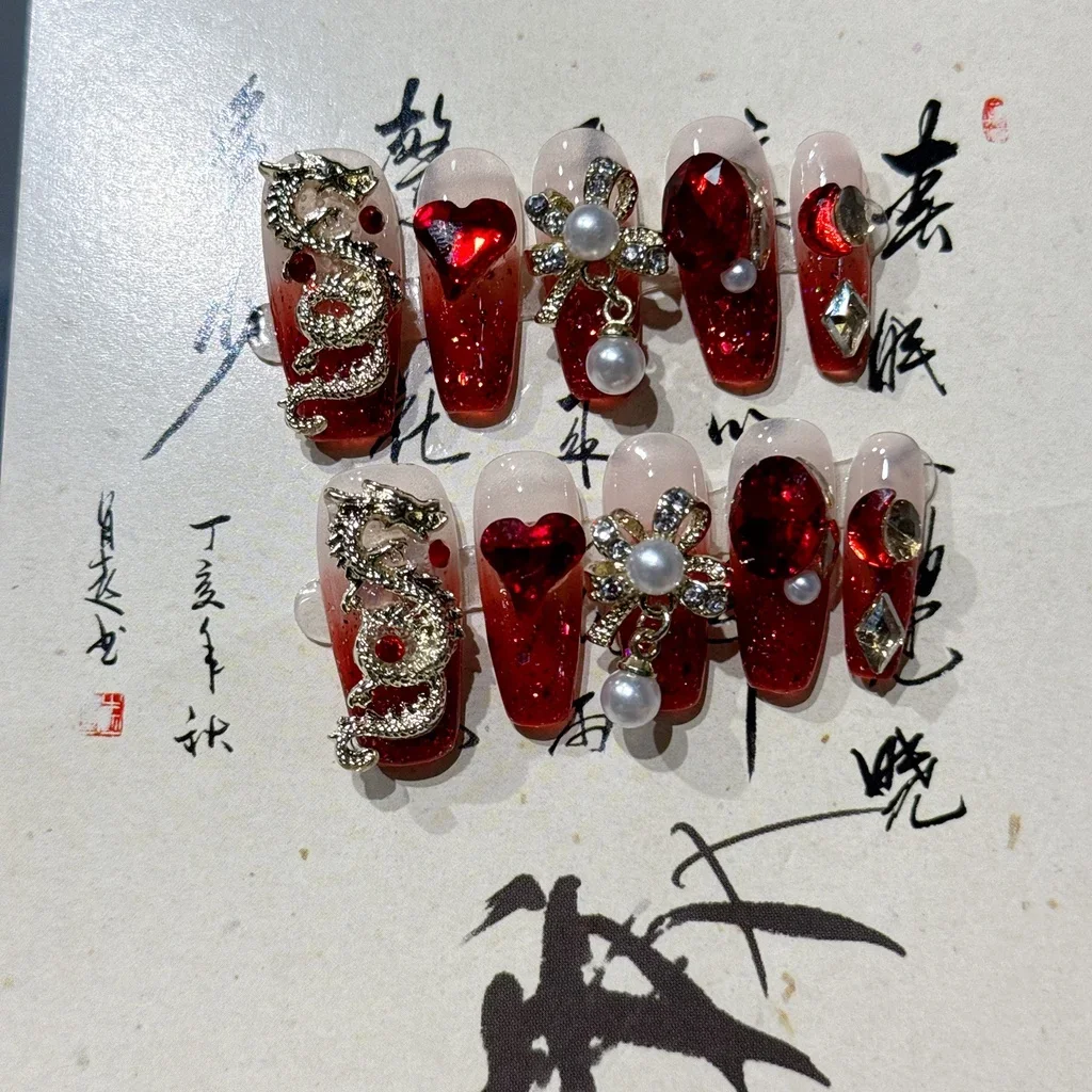 10 stuks luxe glitter liefde hart parel druk op nagel draak jaar geluk nieuwjaar nepnagels rode feestelijke vakantie nagelpatches