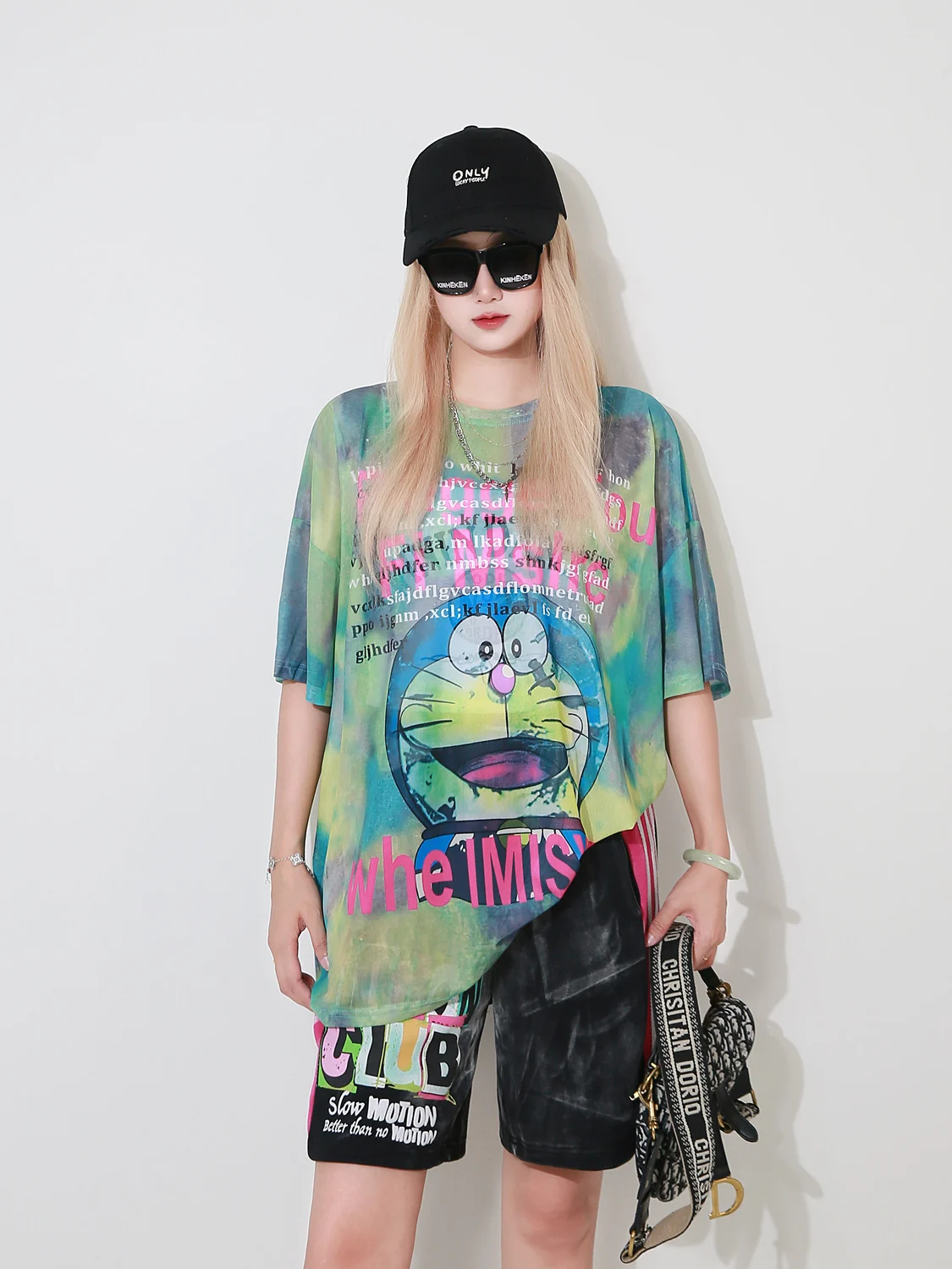 2025年新作 レディース アイスシルク メッシュ 半袖Tシャツ 夏 薄手 丸首 ゆったり カバーアップトップ トレンド 通気性 カジュアルTシャツ