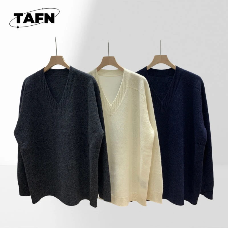 

100% Premium Wool Pullover for Women, Comfortable and Warm for Fall & Winter Stylish and Comfortable for Winter AK1135