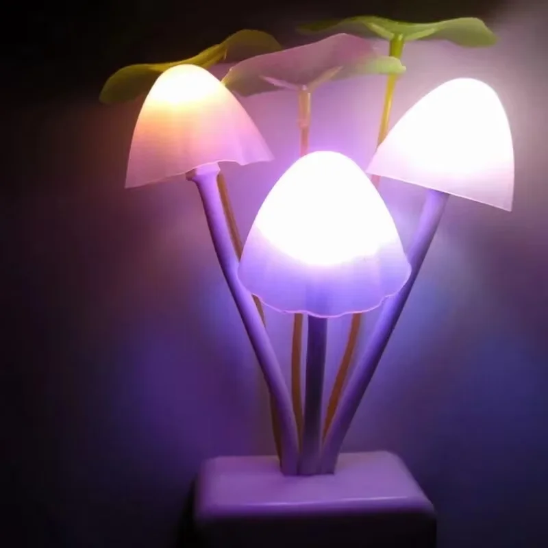 

Novelty Mushroom Fungus Night Light EU Plug & US Plug Light Sensor AC 110V 220V 3 LED Colorful Mushroom Lamp LED Night Lights