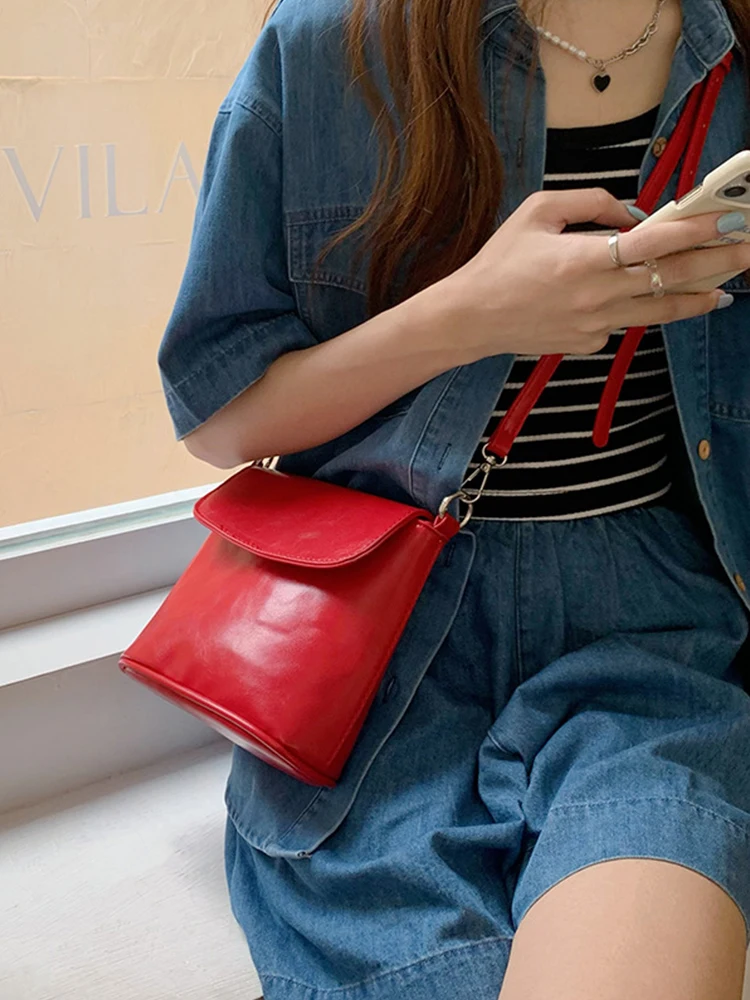 

Новая женская сумка 2026 года: модная повседневная сумка через плечо, универсальная сумка-кроссбоди, женская сумка для ежедневных поездок, простая маленькая сумка