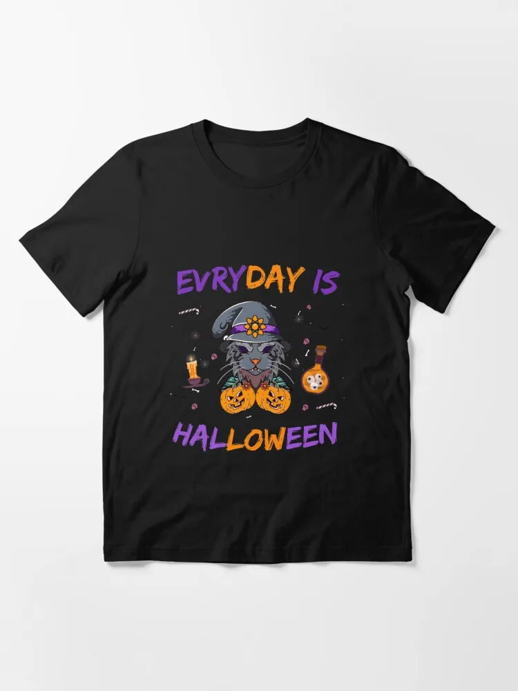 Everyday Is Halloween Trick Or Treat Retro spooky cat halloween Essential T-Shirt