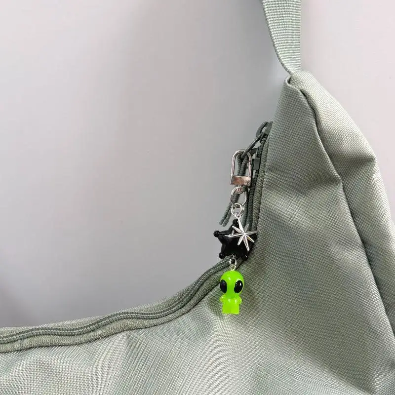 Niedlicher Alien-Schlüsselanhänger mit großen Augen, Anhänger für Kopfhörer-Taschen, Taschenanhänger, Anhänger für Rucksäcke und Handtaschen, Partygeschenk, kreativer kleiner Anhänger – Detail 12