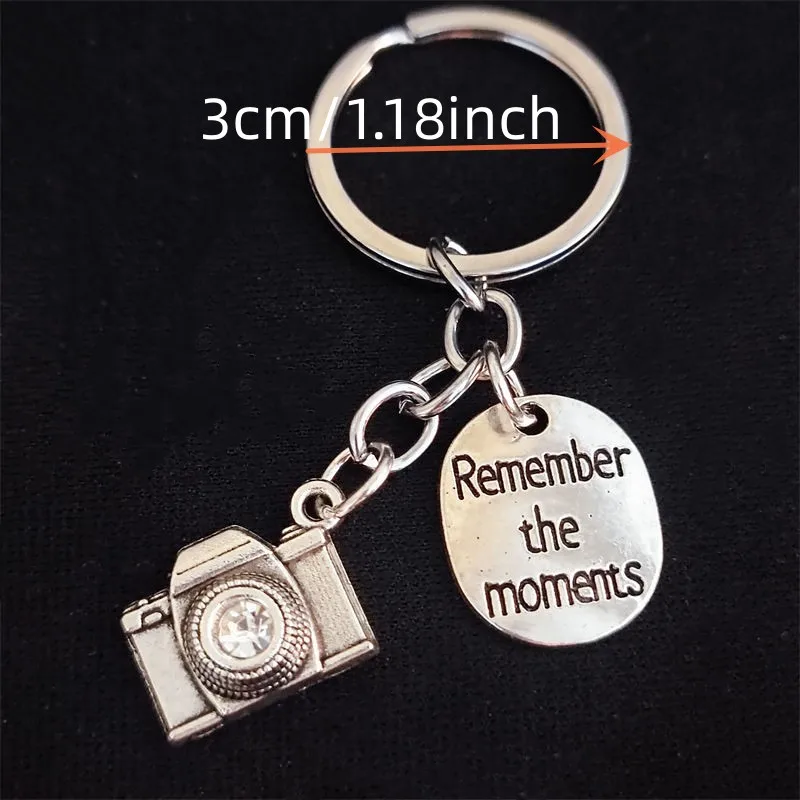 Unique Keychain Remember The Moment Keyring Camera Cameraman Pendant Women Man Jewelry Accessories Friend Gift