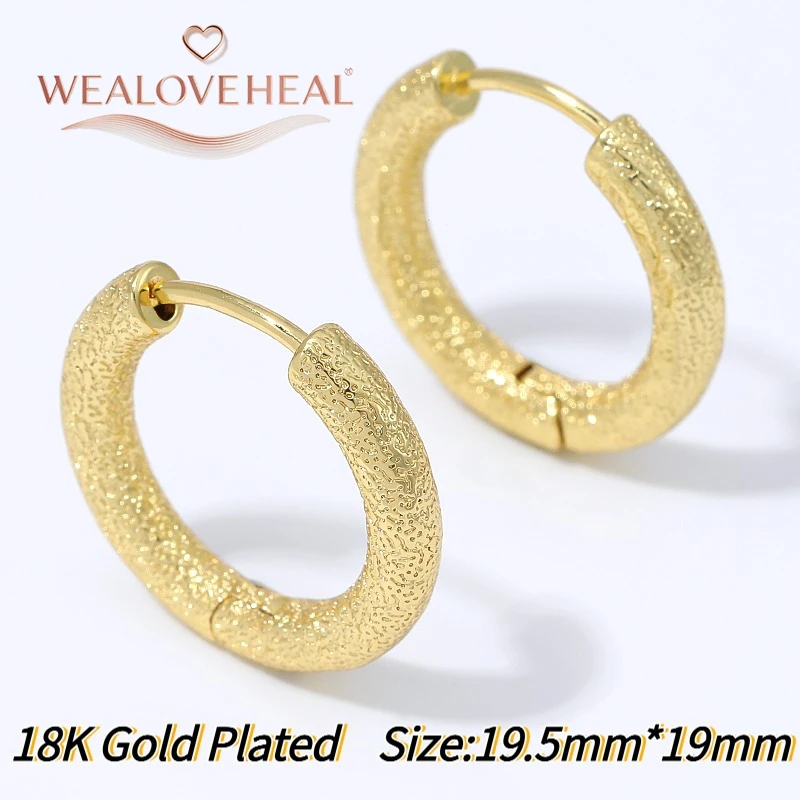 1 Paar 18K vergoldete Messing-Möbius-Twist-Huggie-Creolen für Damen, geometrische kleine Ohrringe für den Alltag, Party oder als Geschenk – Detail 30