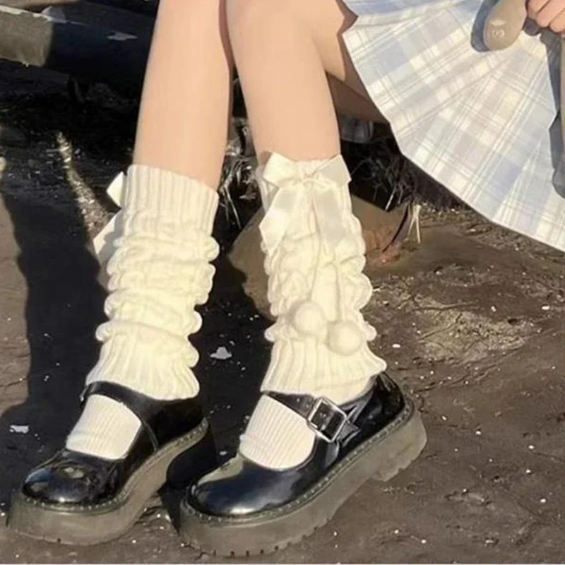 النساء متماسكة تدفئة الساق الشتاء لطيف جوارب طويلة إلى الركب مع القوس والفراء الكرة الجمالية التمهيد الأصفاد لملابس الشارع #6