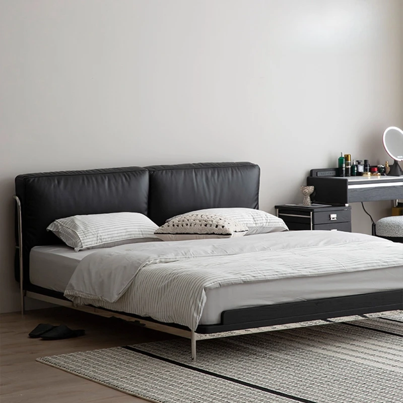 

Double bed medieval solid wood bed master bedroom 1.8 meters first layer cowhide soft bag tatami bed