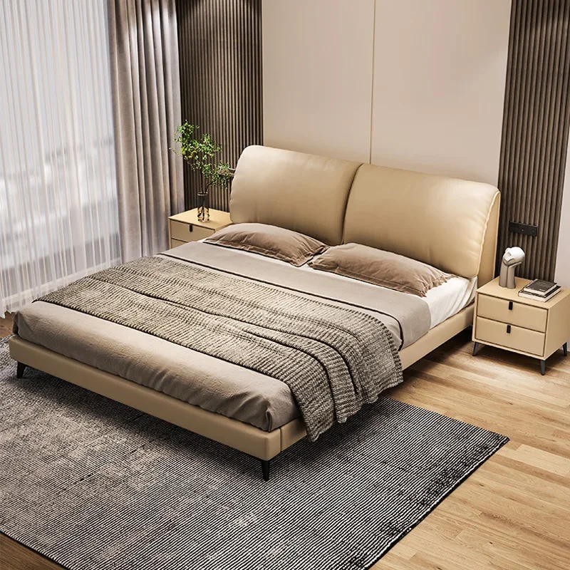 Italian minimalist elephant ear pole leather bed, light luxury minimalist master bedroom  soft bag flush edge