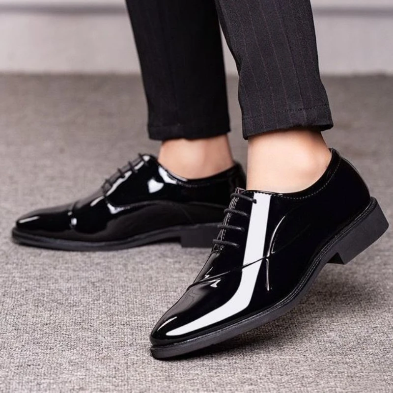 

Bright Upper Pointed Toe Lace Up Business Social Shoe for Men Legitimate Leather Gentleman Luxury Office New 39 Dress Shoes Man