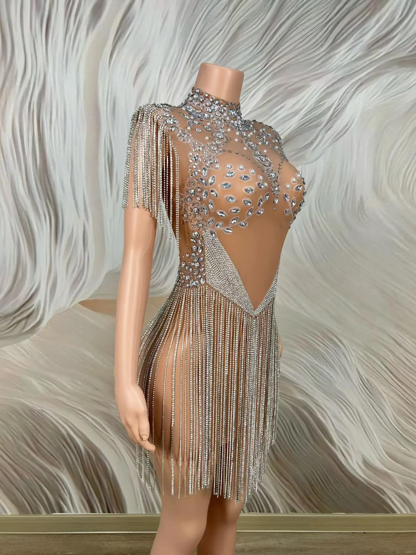 

Xiaohan Elegant Women Party Evening Dress Perspective Mesh Tassel Short Skirt 15th Quinceanera Dress Birthday Cocktail Dress