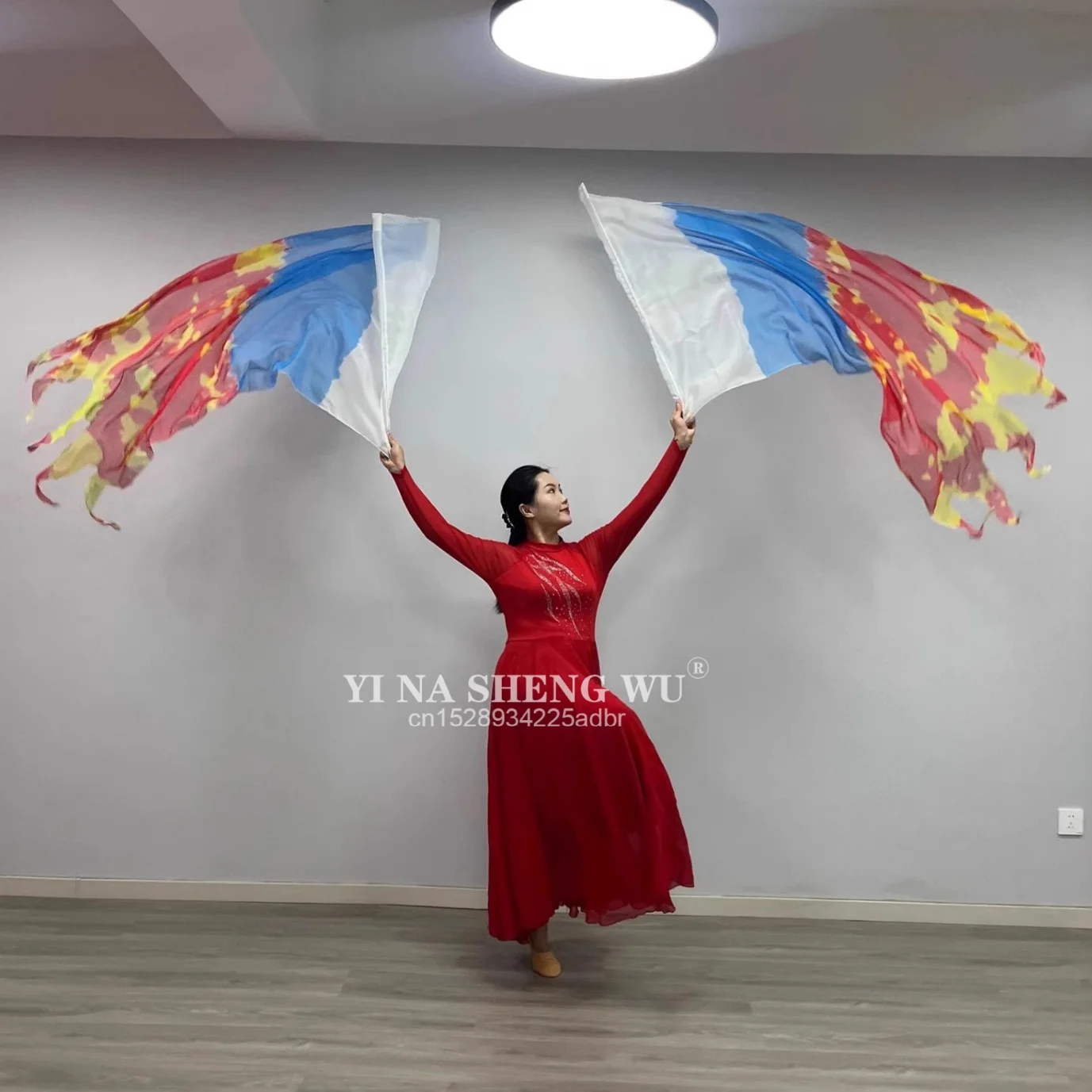 1 paire d'accessoires de danse de drapeau d'éloge, écharpe de drapeau de culte, teinture par nouage multicolore avec bâton télescopique, spectacle de réunion sportive