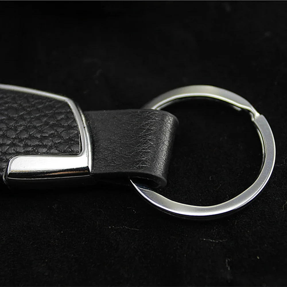 Fashion Metal Leather Keychain Creative Waist Hanging Keyrings Anti-Lost Car Carabiner Key Holder Motorcycle Accessories Charms