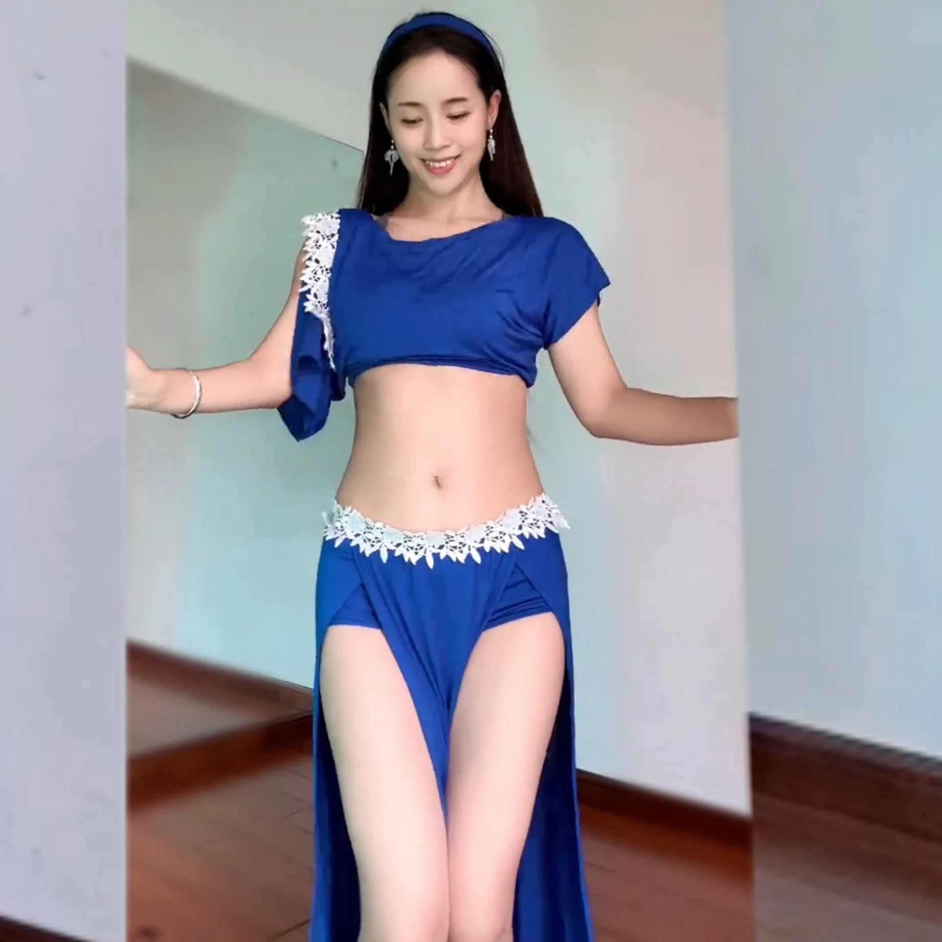 New BellyDance Clothing Loose and Comfortable Top+Sexy Split Long Skirt 2pcs Oriental Dance Professional Practice Clothes