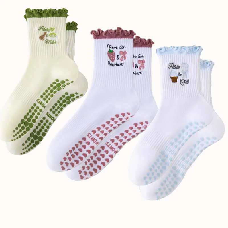 

1/3 double avocado / strawberry / milk blue tricolour, soft and glutinous edges, anti-slip sole, suitable for home workouts