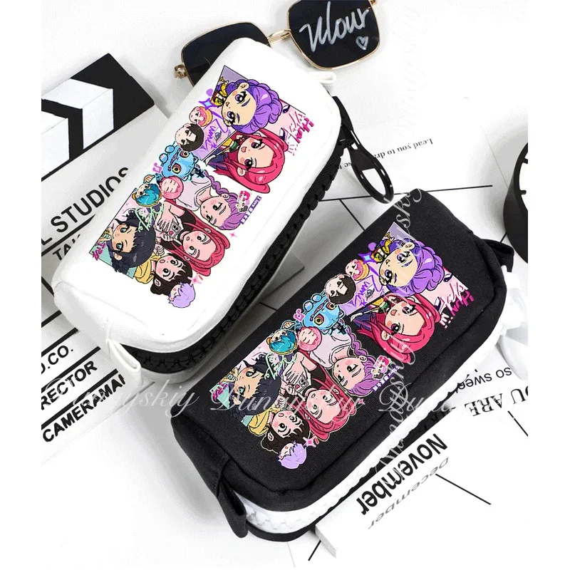 DY20KPop Demon Hunters película Zoey Rumi Mira dos estilos blanco negro una estuche para lápices caja de papelería de gran capacidad disfraz de Cosplay Si