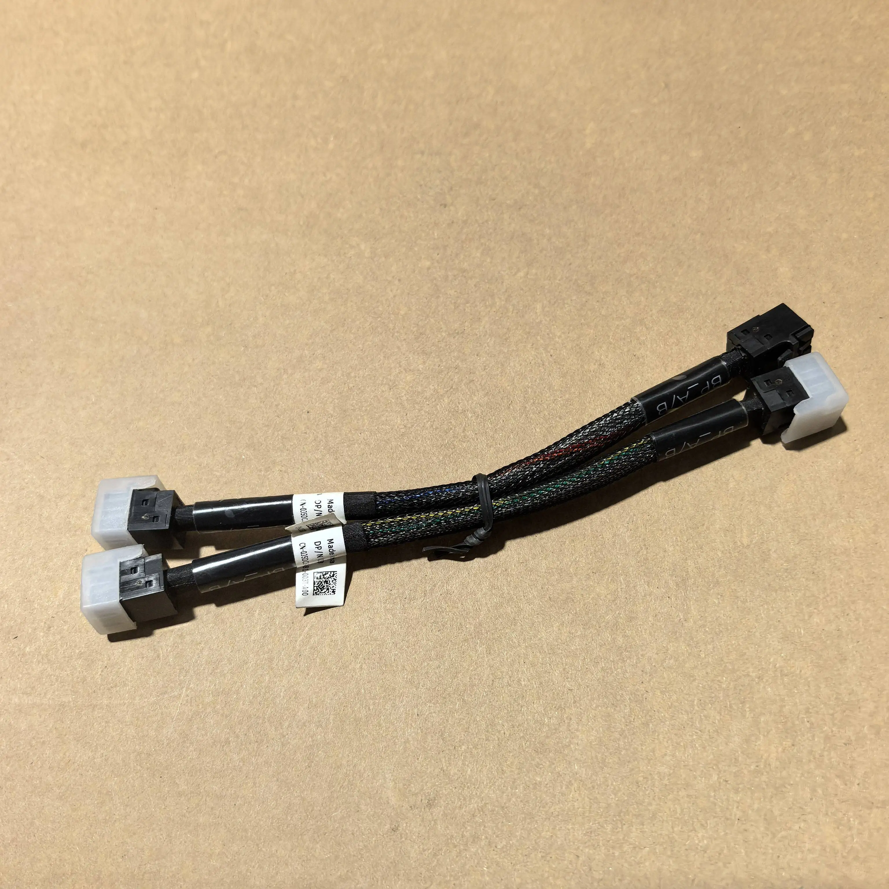 cable-mini-sas-pour-panneau-arriere-dell-t630-sff-8643-j5dc3-0j5dc3-195cm